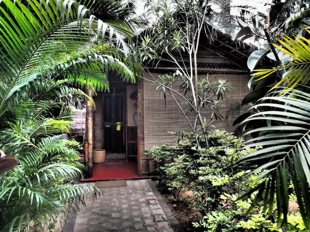 The Palm Trees Resort Патнэм Экстерьер фото