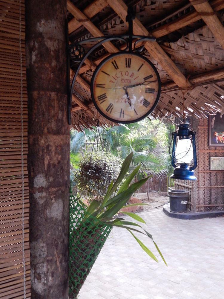 The Palm Trees Resort Патнэм Экстерьер фото