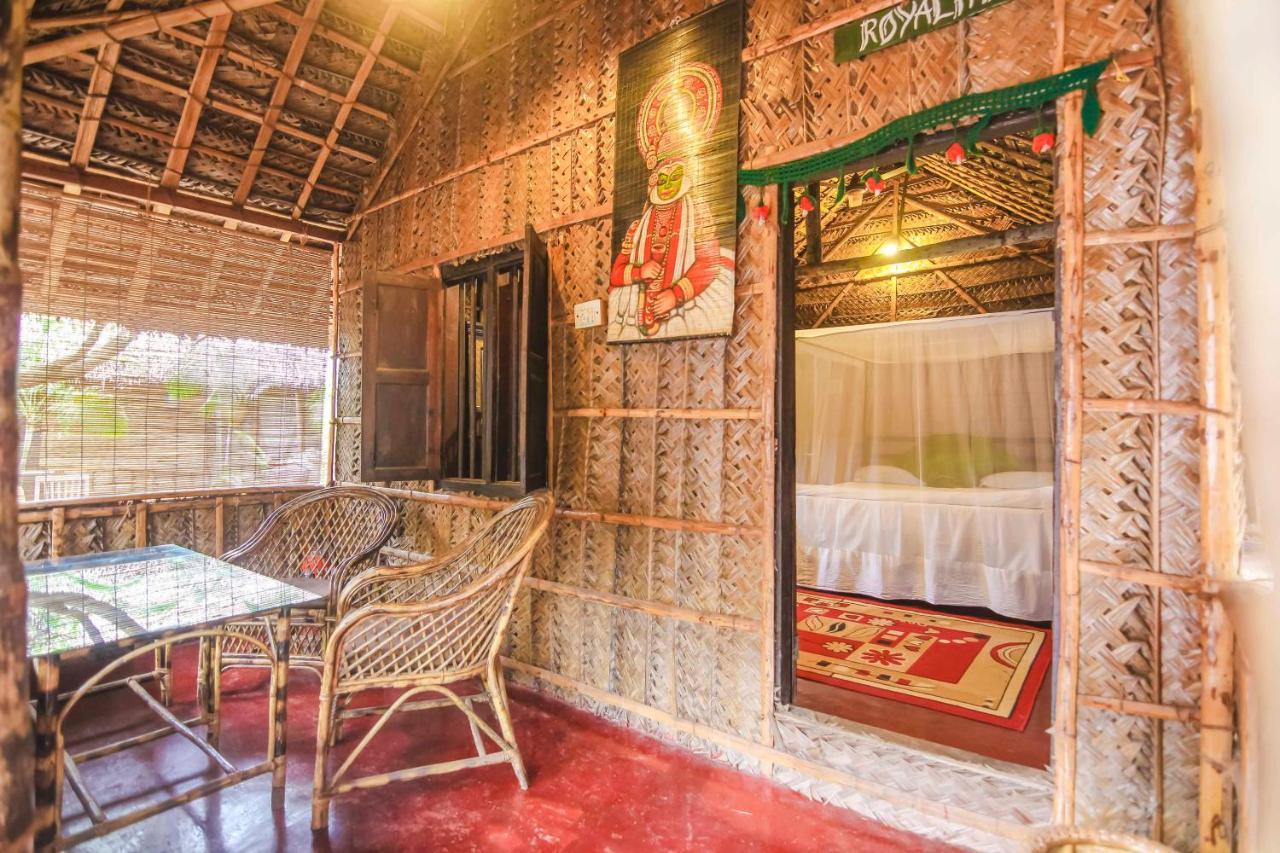 The Palm Trees Resort Патнэм Экстерьер фото